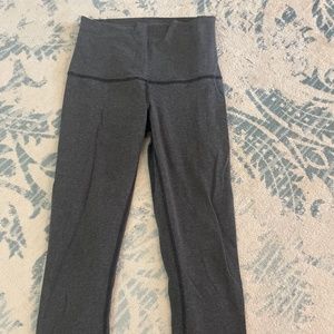 Charcoal gray LULULEMON size 4 capri leggings